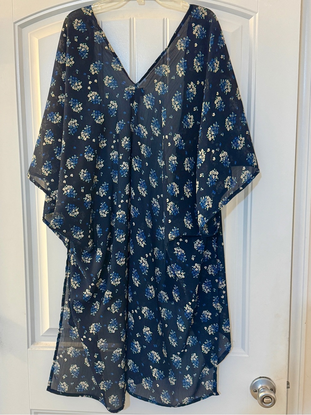 David and Young Navy Blue Floral Sheer Kimono Cover-Up Size One Size Fits Most - Picture 2 of 3